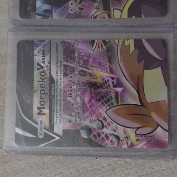 POKEMON-Morpeko V UNION 4 card set into huge card. Perfect condition. - Picture 2 of 6